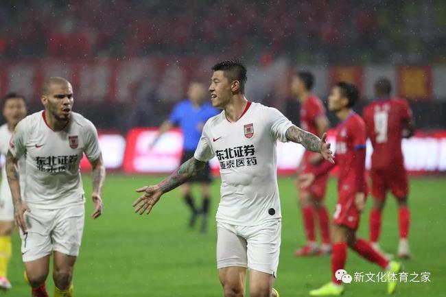 打破僵局！球队智慧出击，突破困局