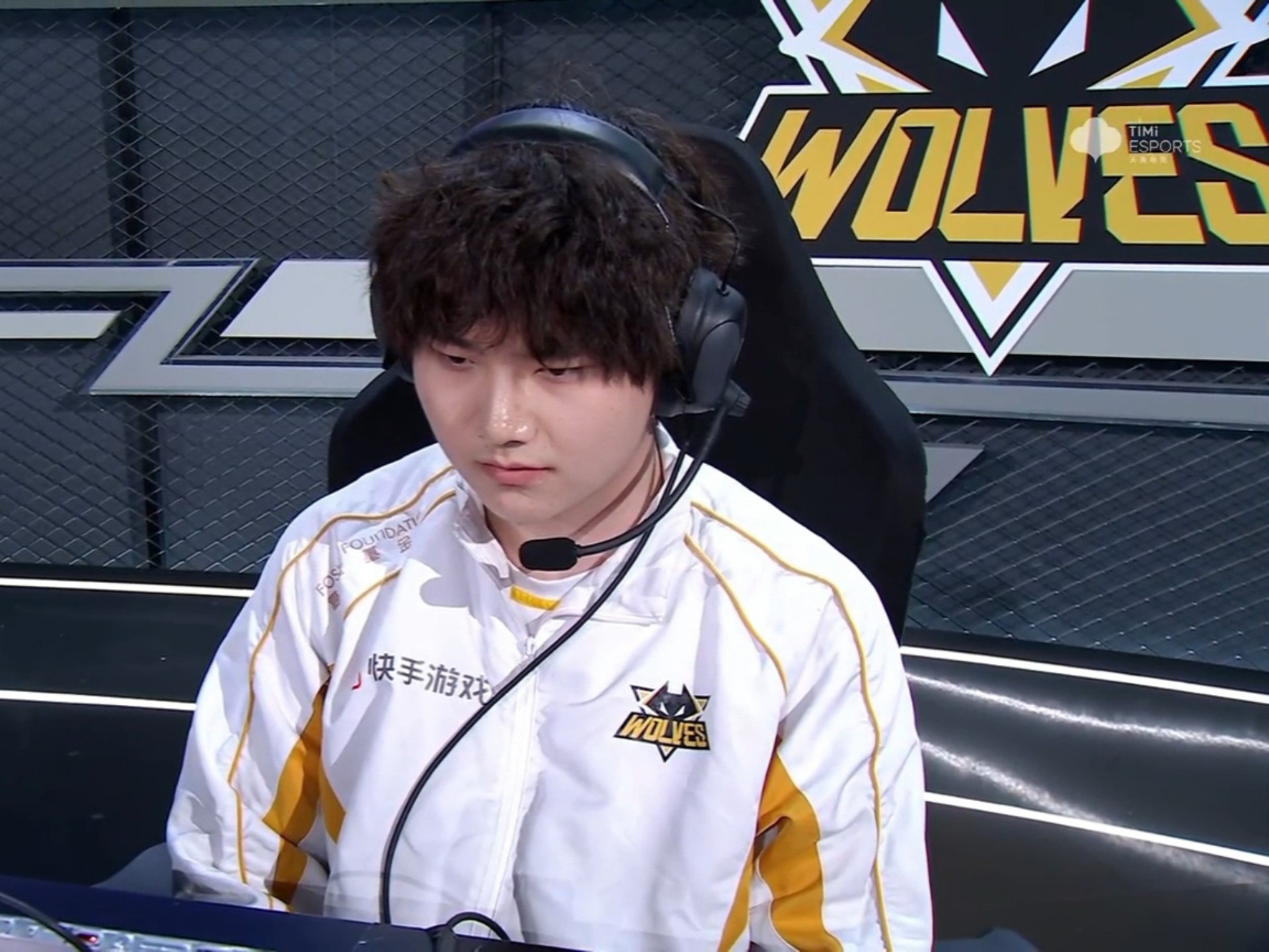 开云体育入口-狼队后卫成为球队中流砥柱，表现受好评的简单介绍