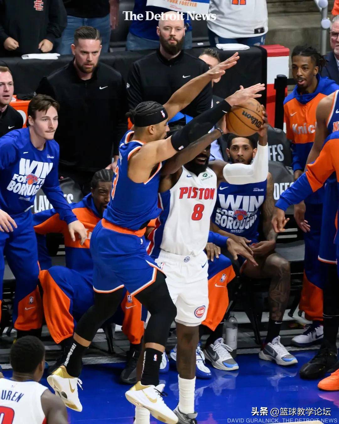 开云体育登录入口-关于非洲篮球明星因伤退出季后赛，球队重新调整阵容的信息