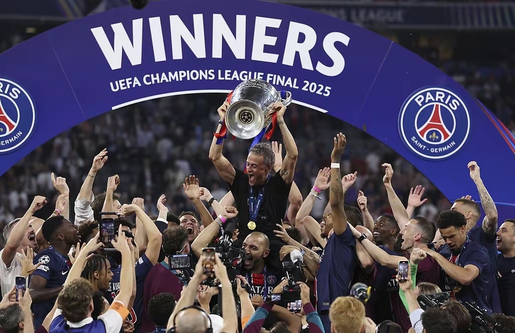 法国迎战瑞士，欧国联赛事引爆球迷热情